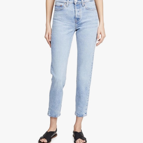 Women’s Levi Premium Wedgie Icon Fit Jeans size 29 - Picture 9 of 10